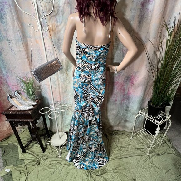 ๐Eye-catching Strapless Figure-Hugging Trumpet Prom - Formal - Evening Gown - Picture 2 of 16
